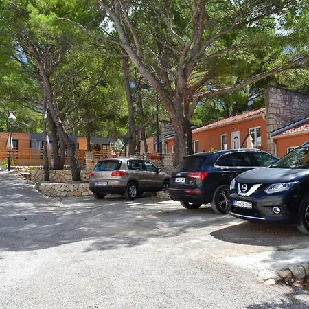 And Mobile Homes Makarska