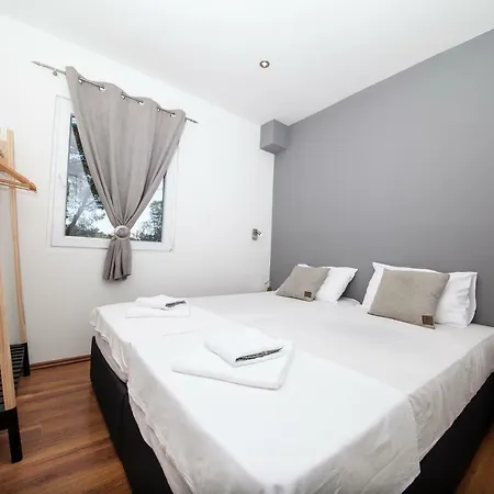 And Mobile Homes Apartment *