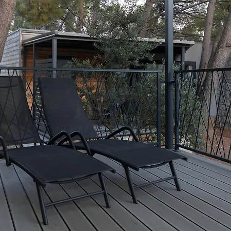 And Mobile Homes ماكارسكا