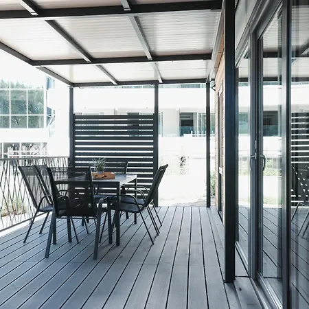 Апартаменти And Mobile Homes