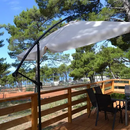 And Mobile Homes Apartment Makarska