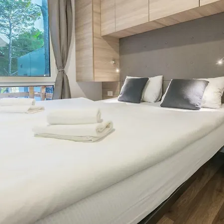 And Mobile Homes Daire *