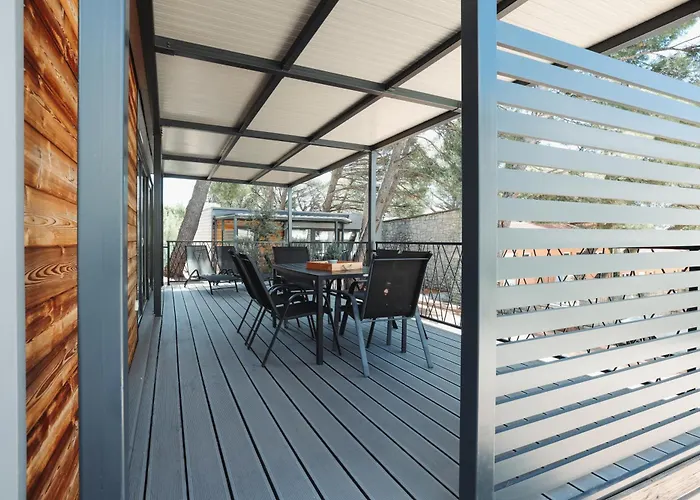 And Mobile Homes Daire *