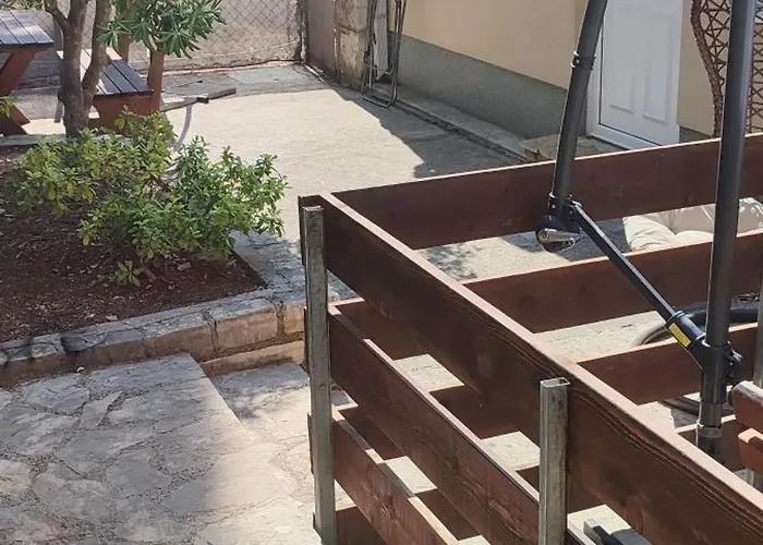 And Mobile Homes Daire