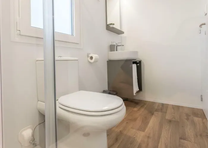 And Mobile Homes Daire