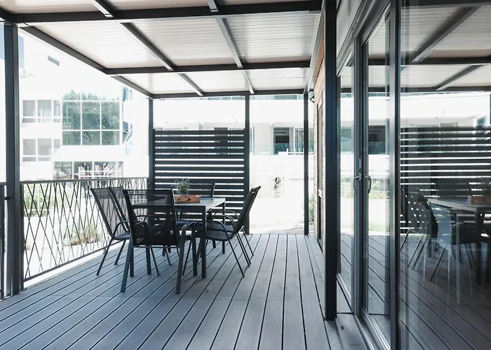 Apartman And Mobile Homes