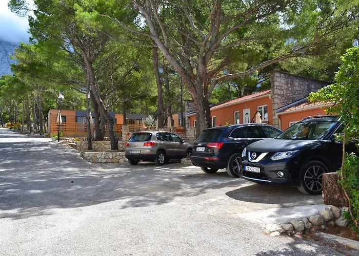 And Mobile Homes Makarska