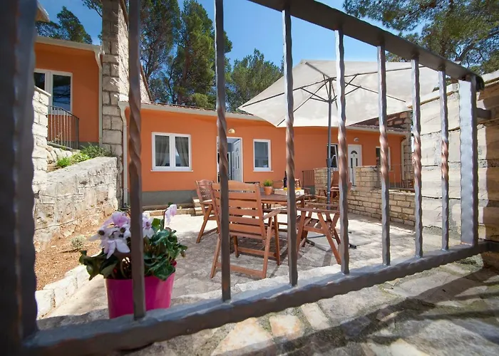 Apartman And Mobile Homes *