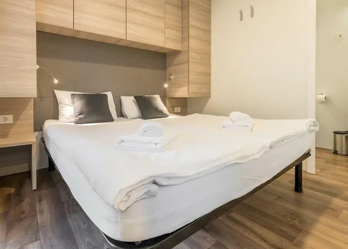 Apartman And Mobile Homes *